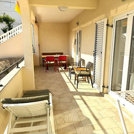 Apartments Trlika Kampor ภายนอก รูปภาพ