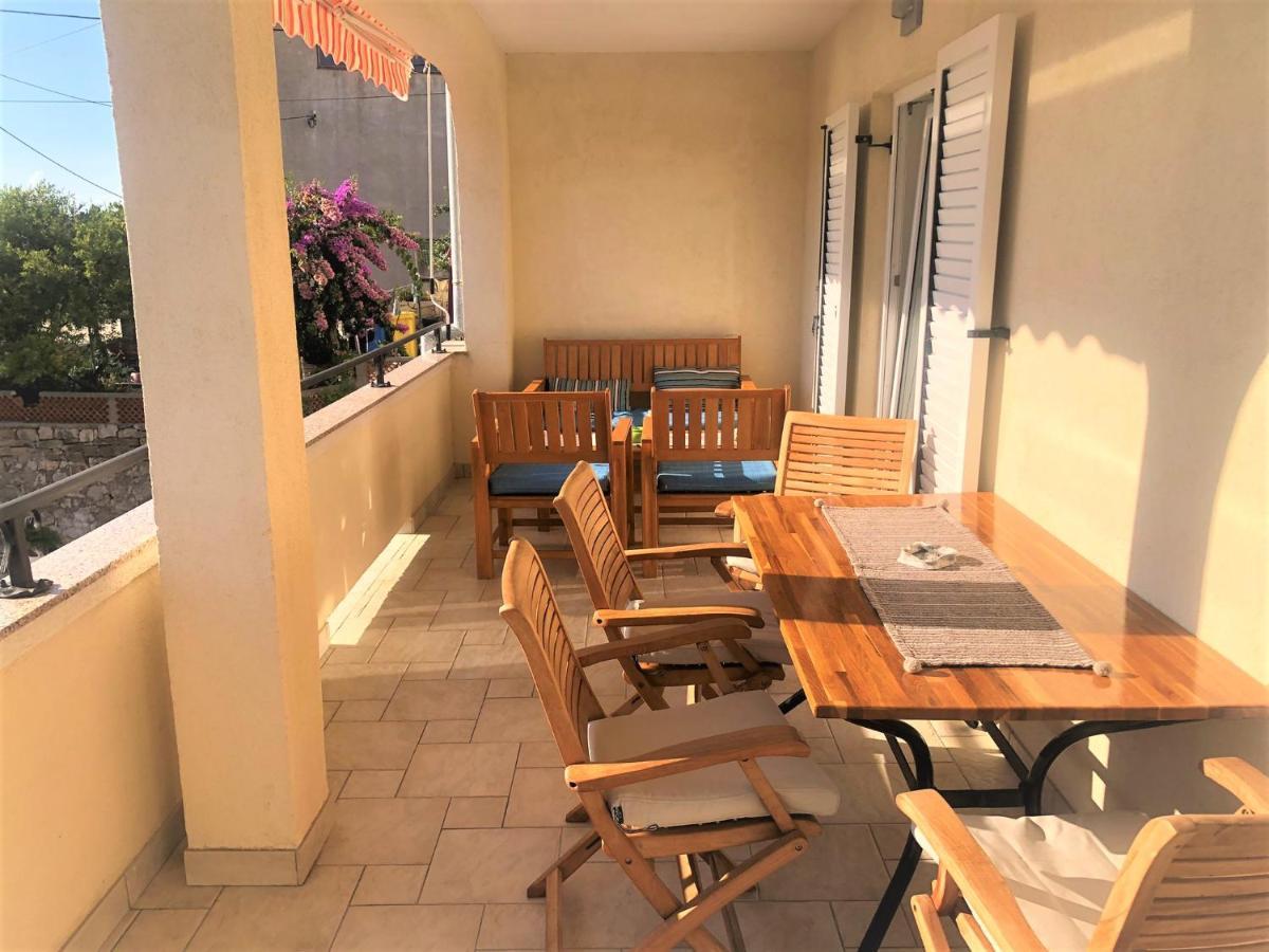 Apartments Trlika Kampor ภายนอก รูปภาพ