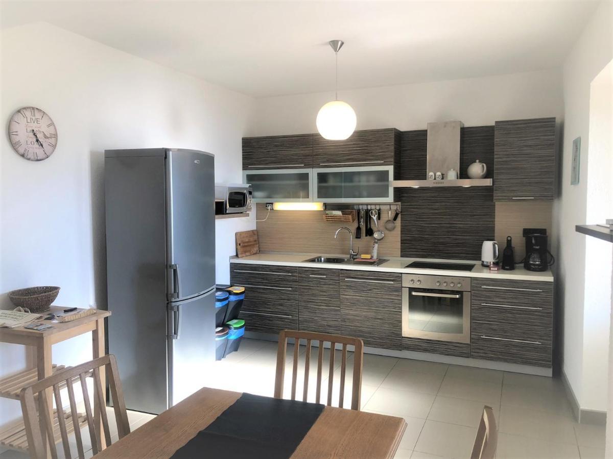 Apartments Trlika Kampor ภายนอก รูปภาพ