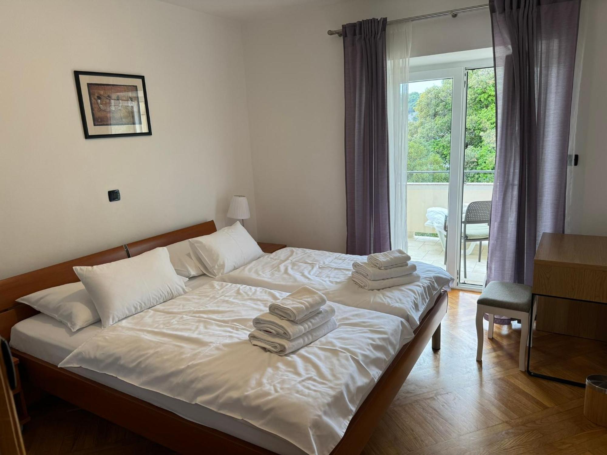 Apartments Trlika Kampor ภายนอก รูปภาพ