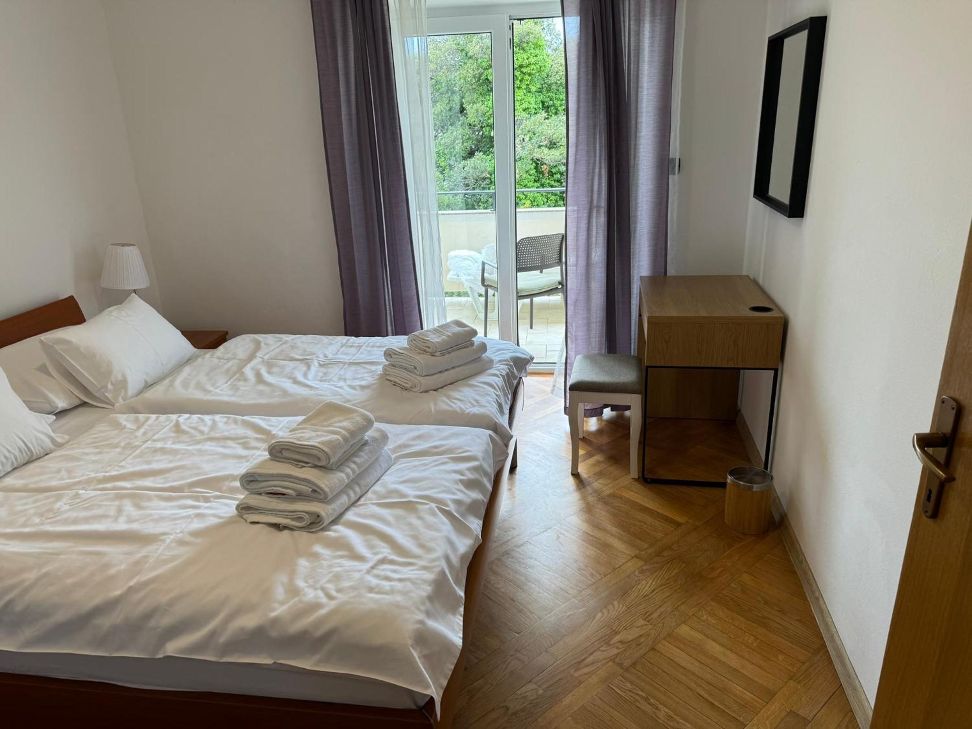 Apartments Trlika Kampor ภายนอก รูปภาพ